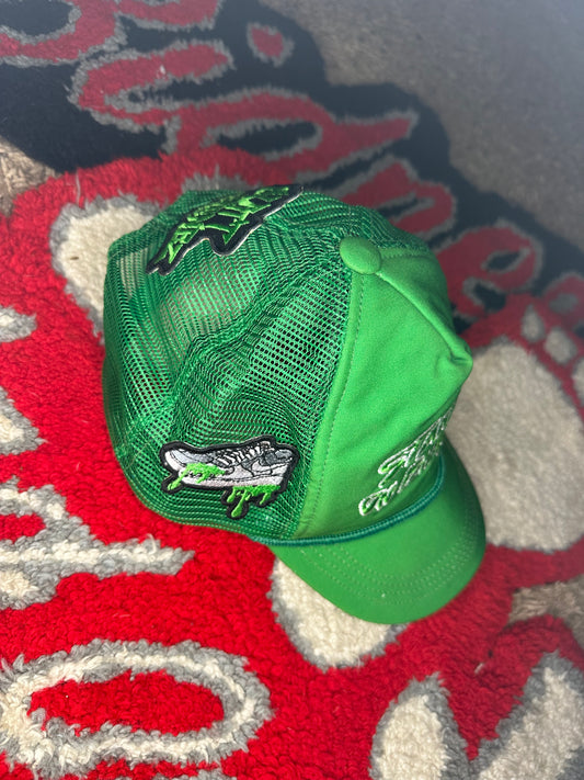 STAND ON BINDEZ GREEN TRUCKERS HAT